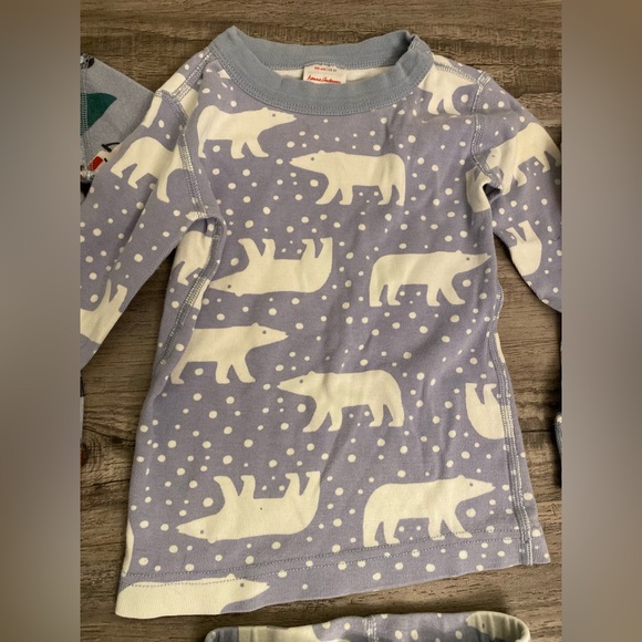 Bundle of 3T Long Sleeved Hanna Andersson Pajamas - Picture 6 of 7